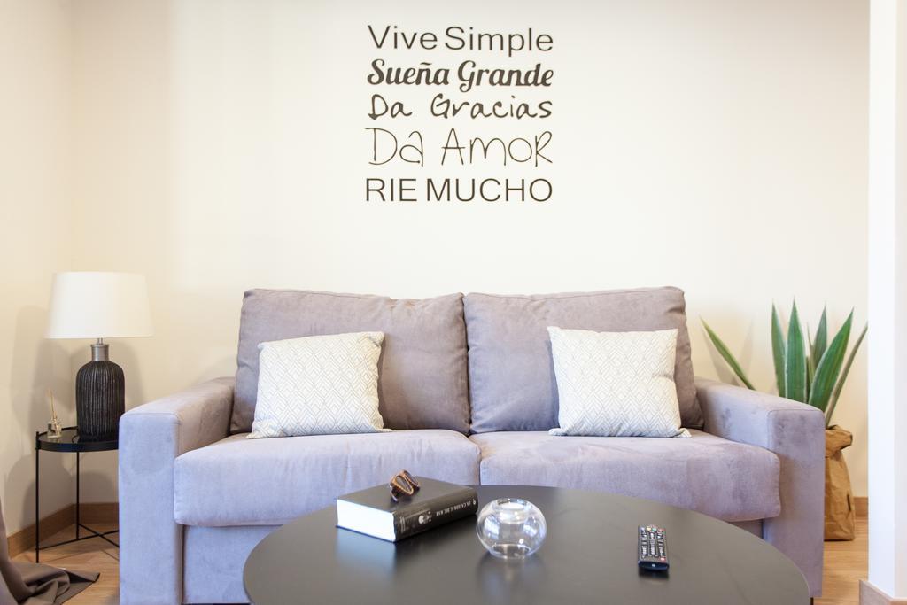 Apartments Ole - Albareda 24 Sevilla Szoba fotó