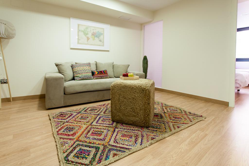 Apartments Ole - Albareda 24 Sevilla Szoba fotó