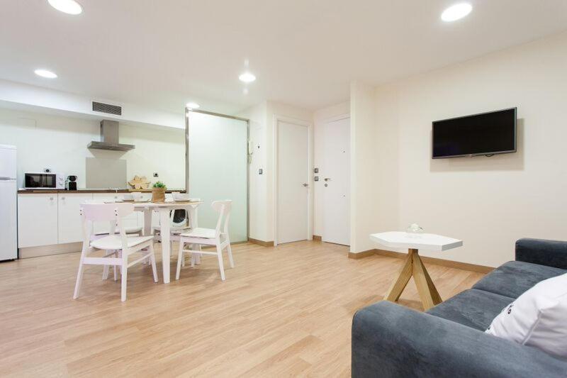 Apartments Ole - Albareda 24 Sevilla Kültér fotó